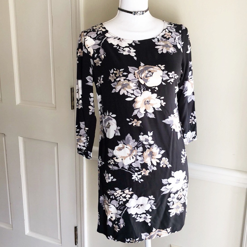 Old Navy Floral Mini Dress 🌸